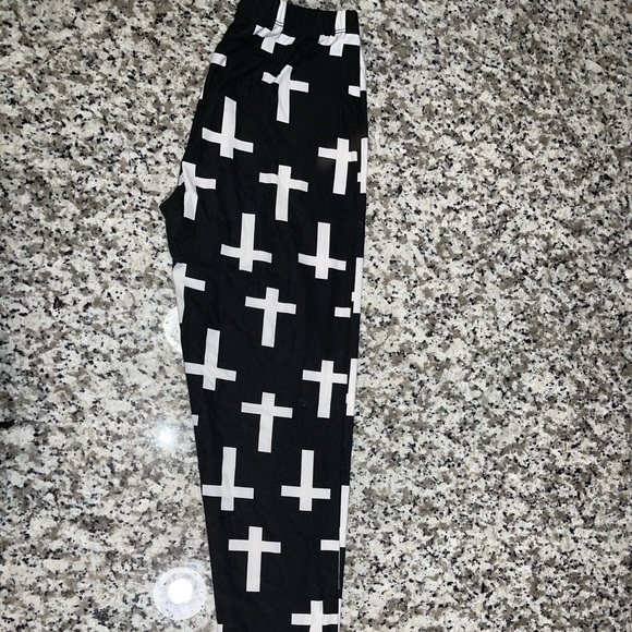🌵Cross Pattern Leggings🌵 - Picture 2 of 3